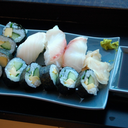 Jonas_lagar_Sushi_3