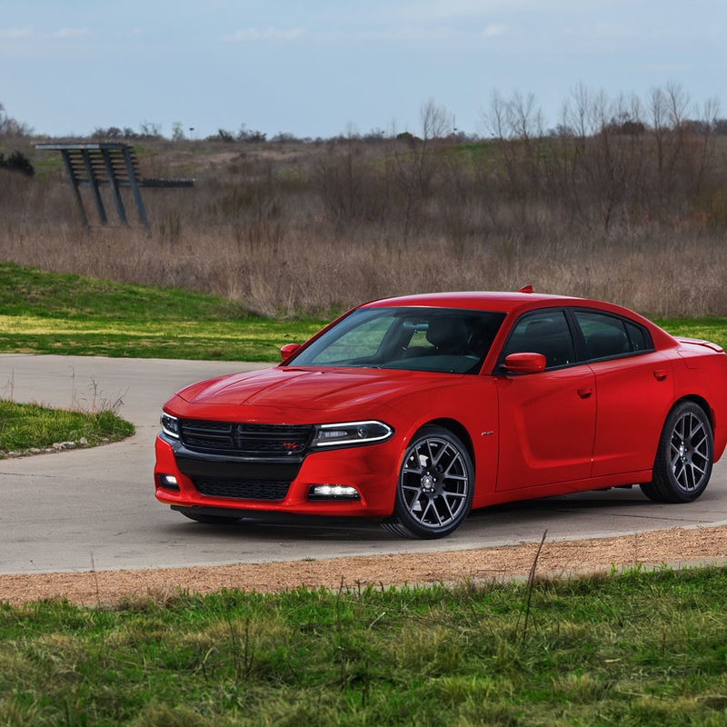 2015-dodge-charger-rt-003-1