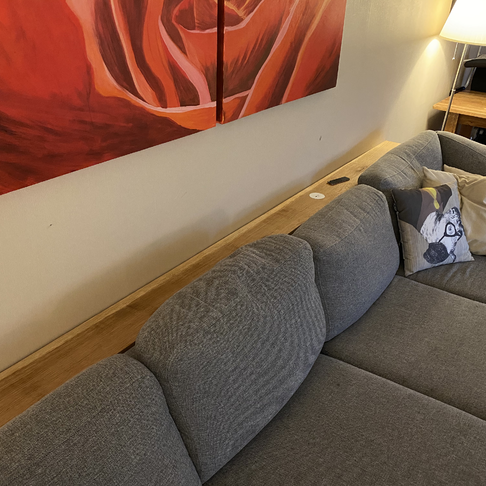 Hylla bakom soffan Hylla bakom soffan